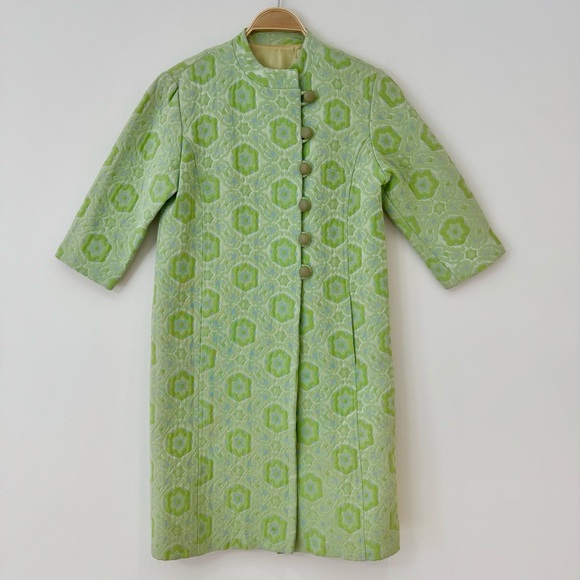 Vintage 1960s Mad Men Green Jacquard Patterned Brocade Coat, Size S - Picture 1 of 16